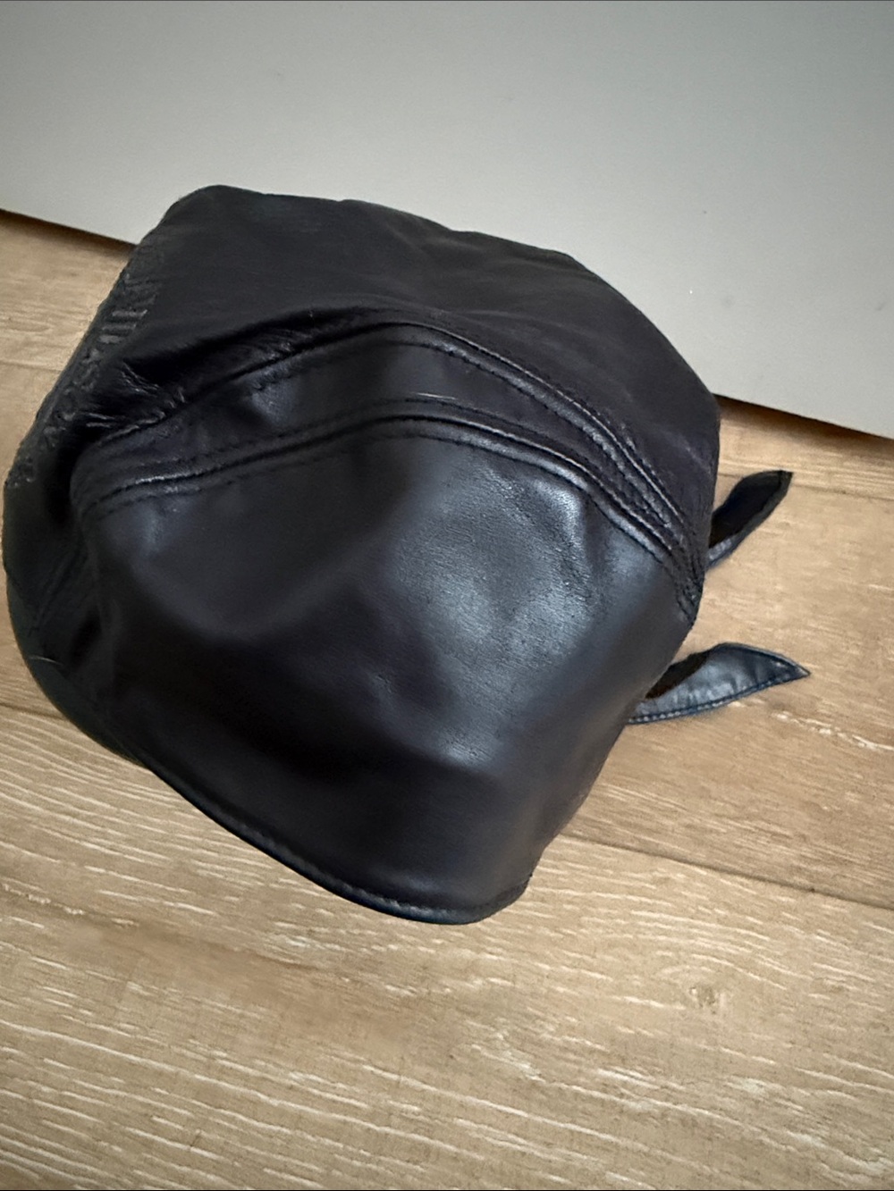 Harley-Davidson Black Embroidered Skull Leather Cap - Picture 2 of 7